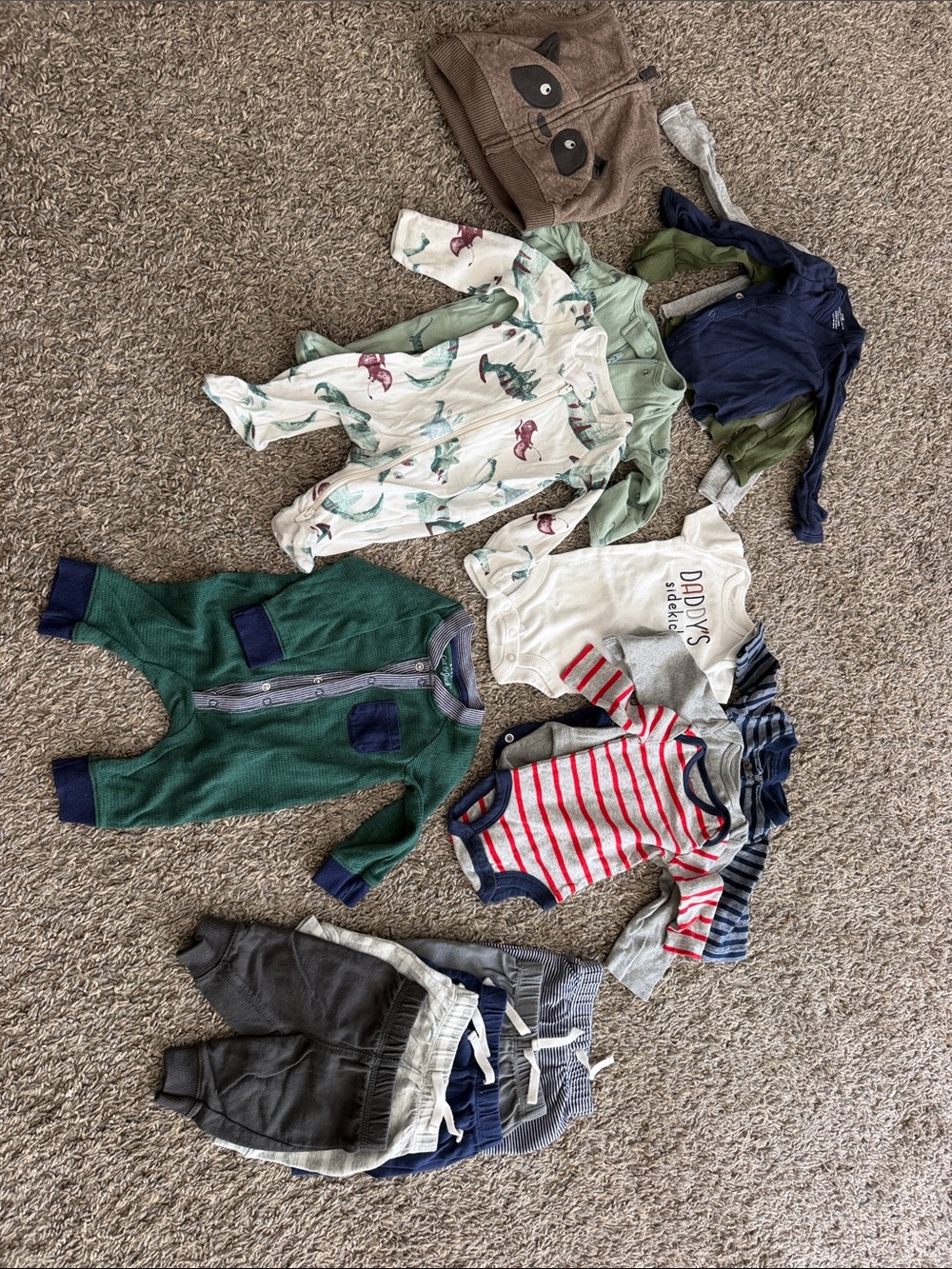 Clothing size NEWBORN- like new